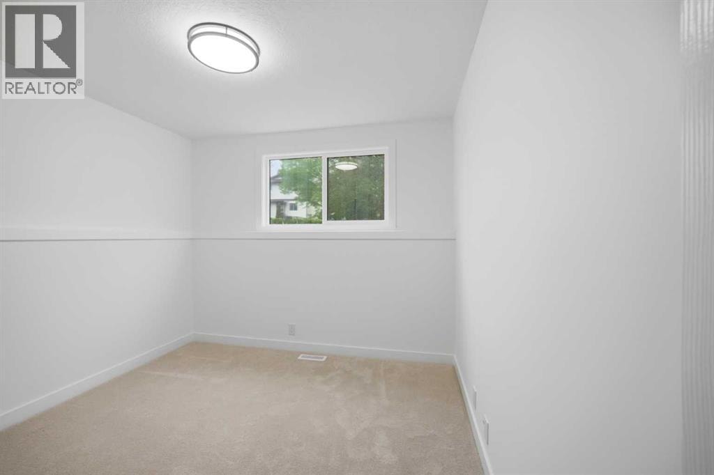 300 Edgehill Drive NW — photo 33