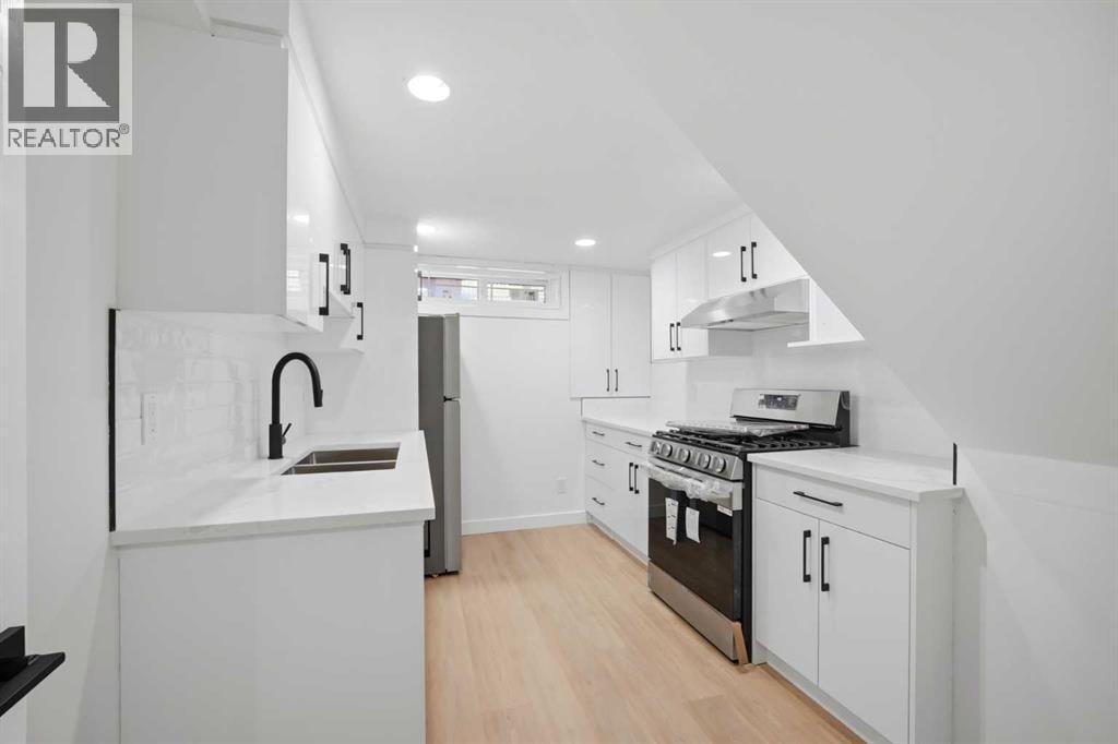 300 Edgehill Drive NW — photo 36
