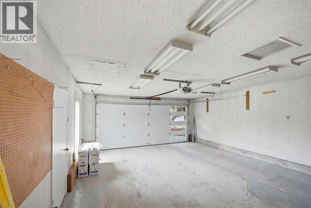 300 Edgehill Drive NW — photo 43