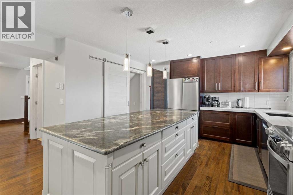 40 Wood Crescent SW — photo 10