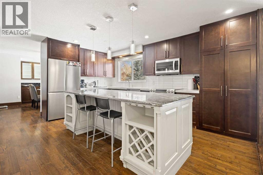 40 Wood Crescent SW — photo 8