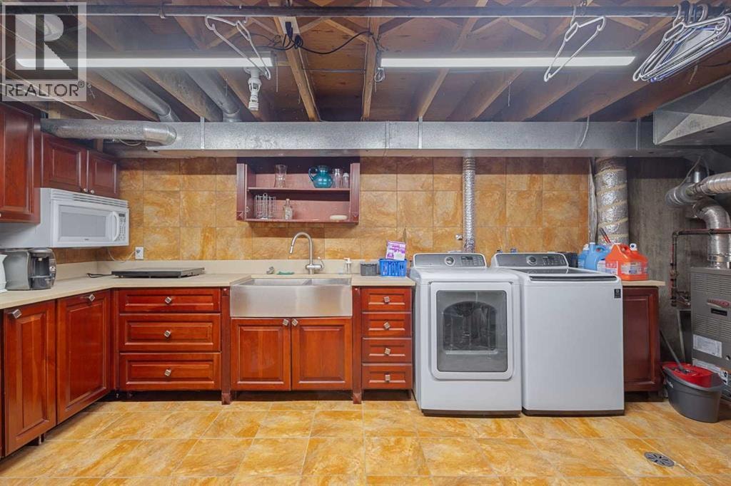40 Wood Crescent SW — photo 41