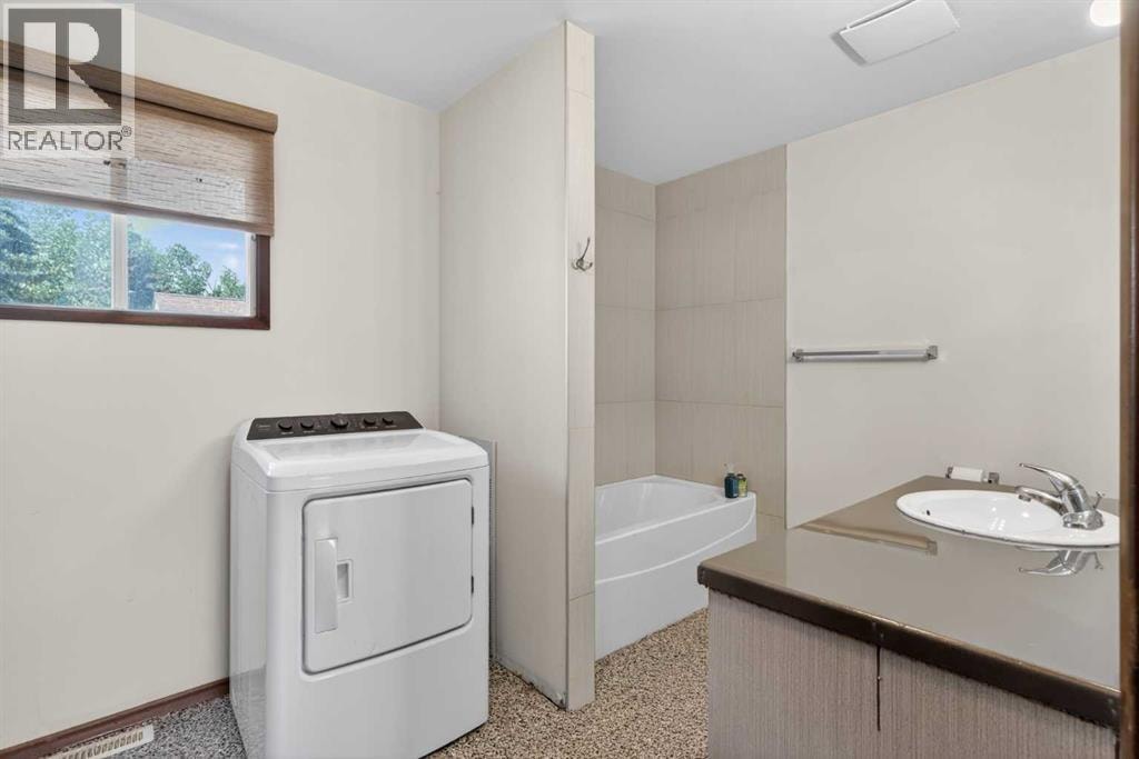 408, 2520 Palliser Drive SW — photo 21