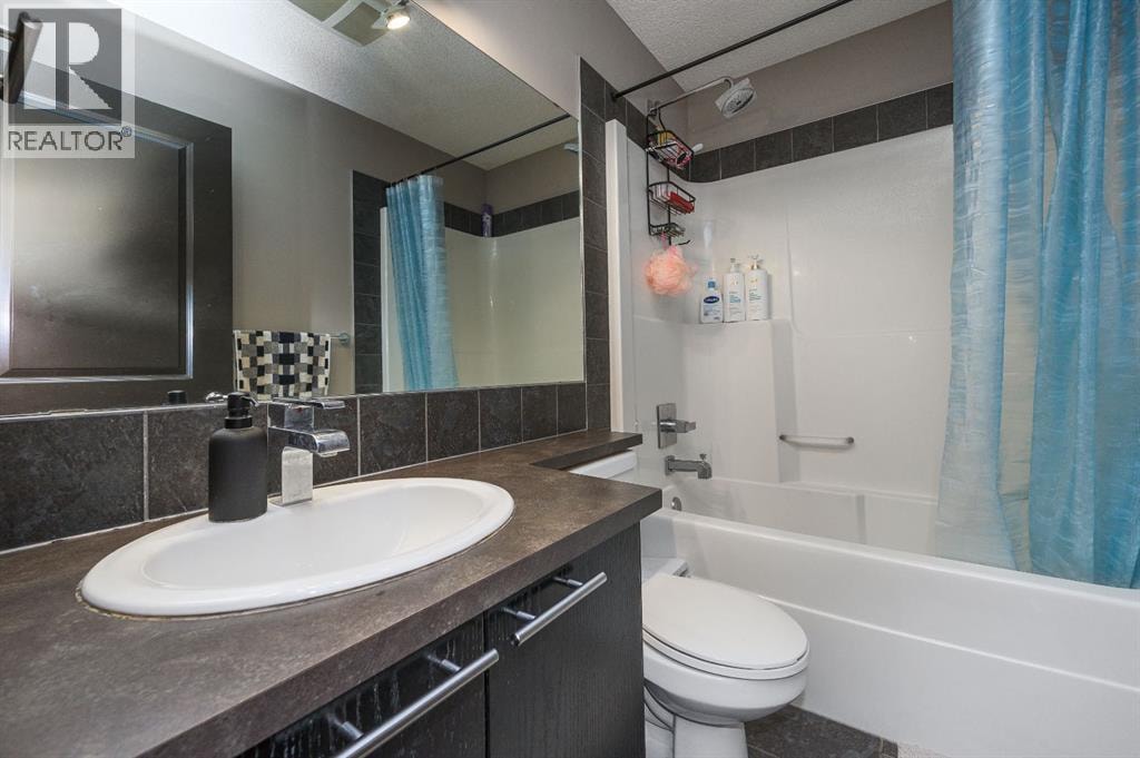 702 Panamount Boulevard NW — photo 22