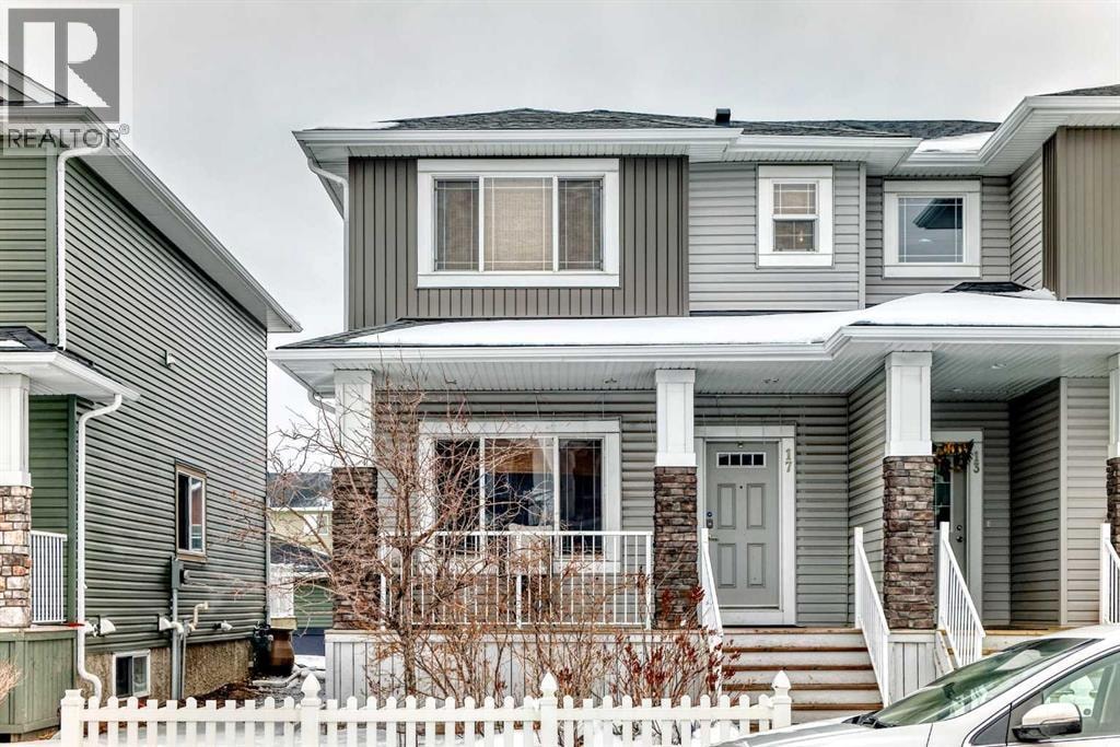 17 Redstone Common NE — photo 1