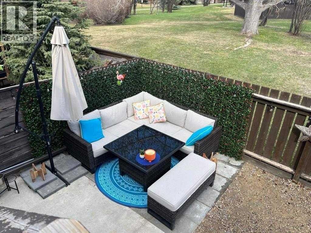 172 Oaktree Lane SW — photo 21