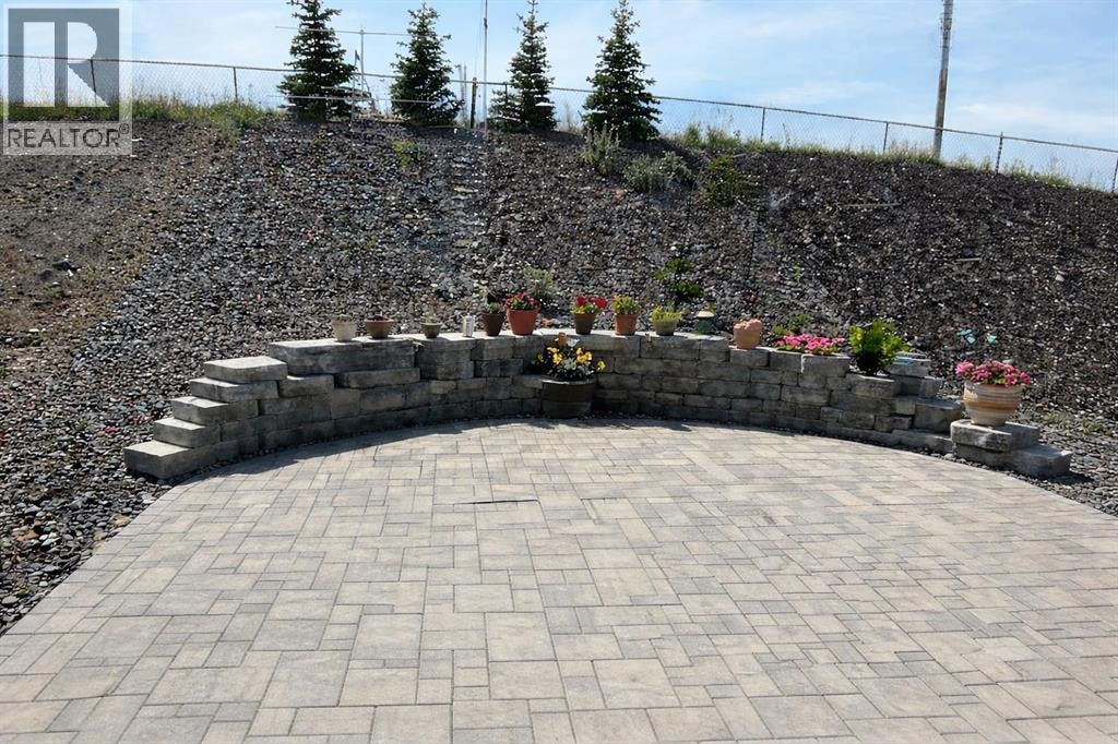 24 Willow Park Point — photo 25