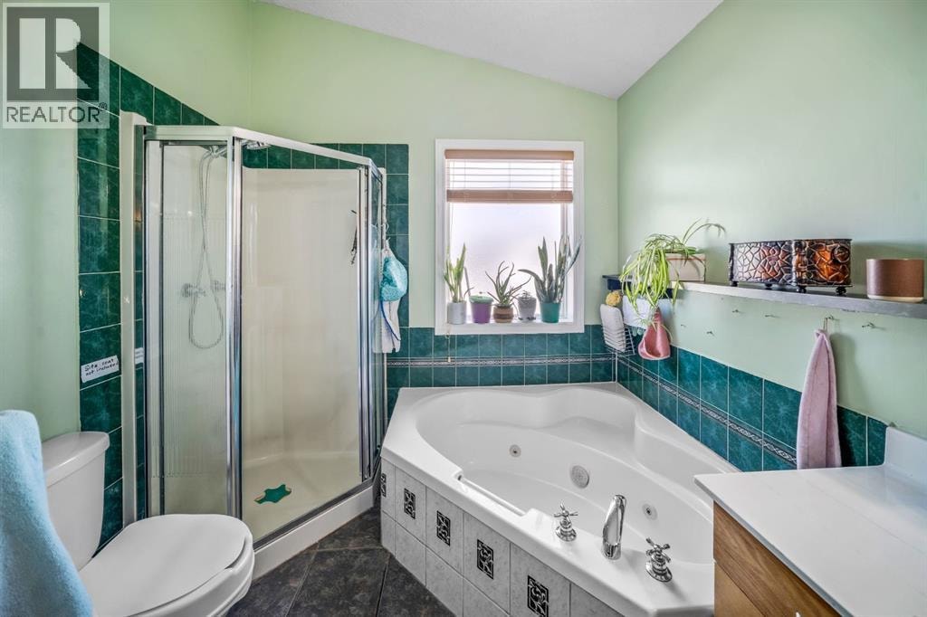 180 Hidden Vale Close NW — photo 31