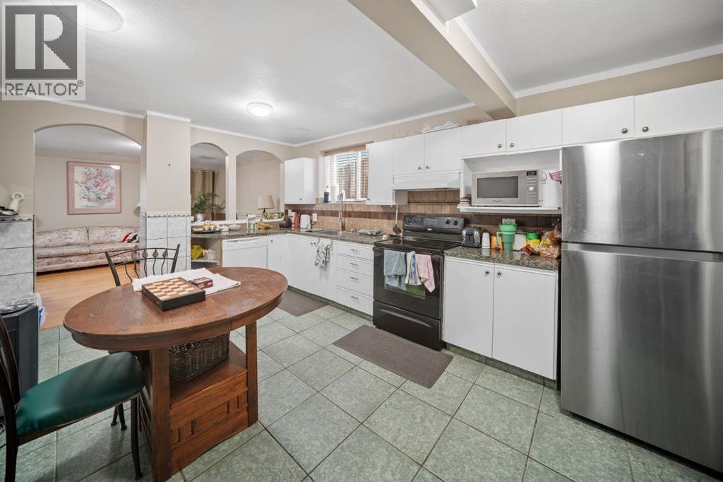 180 Hidden Vale Close NW — photo 35
