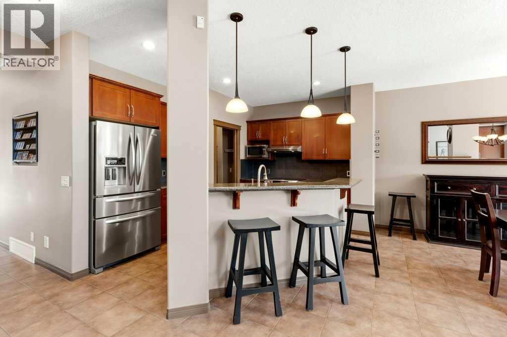 23 Aspen Stone Crescent SW — photo 10