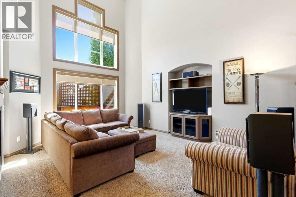 23 Aspen Stone Crescent SW — photo 5