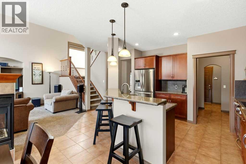 23 Aspen Stone Crescent SW — photo 15