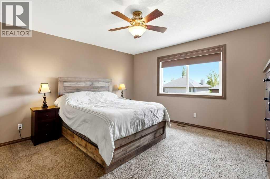 23 Aspen Stone Crescent SW — photo 22