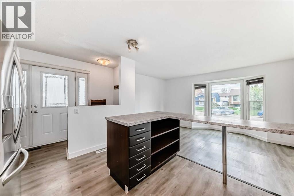 323 Falwood Way NE — photo 8