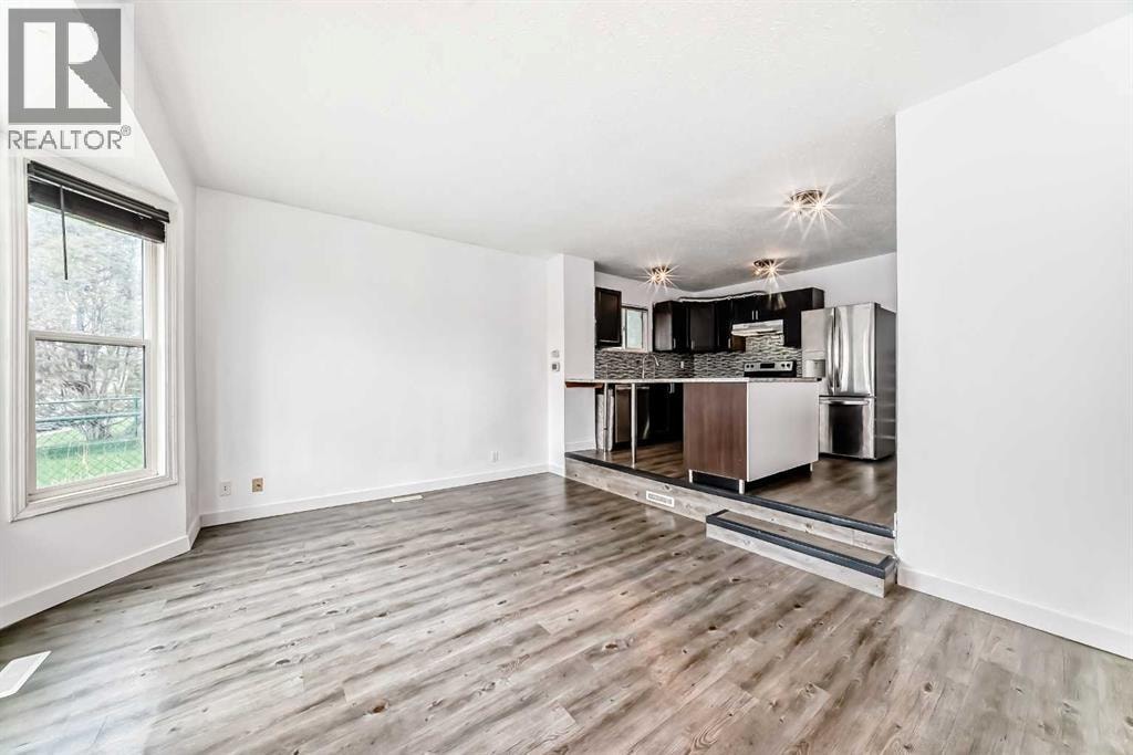 323 Falwood Way NE — photo 12