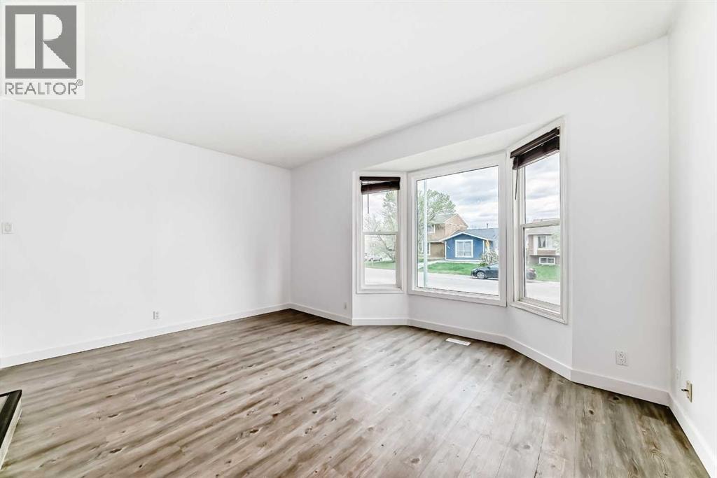 323 Falwood Way NE — photo 13