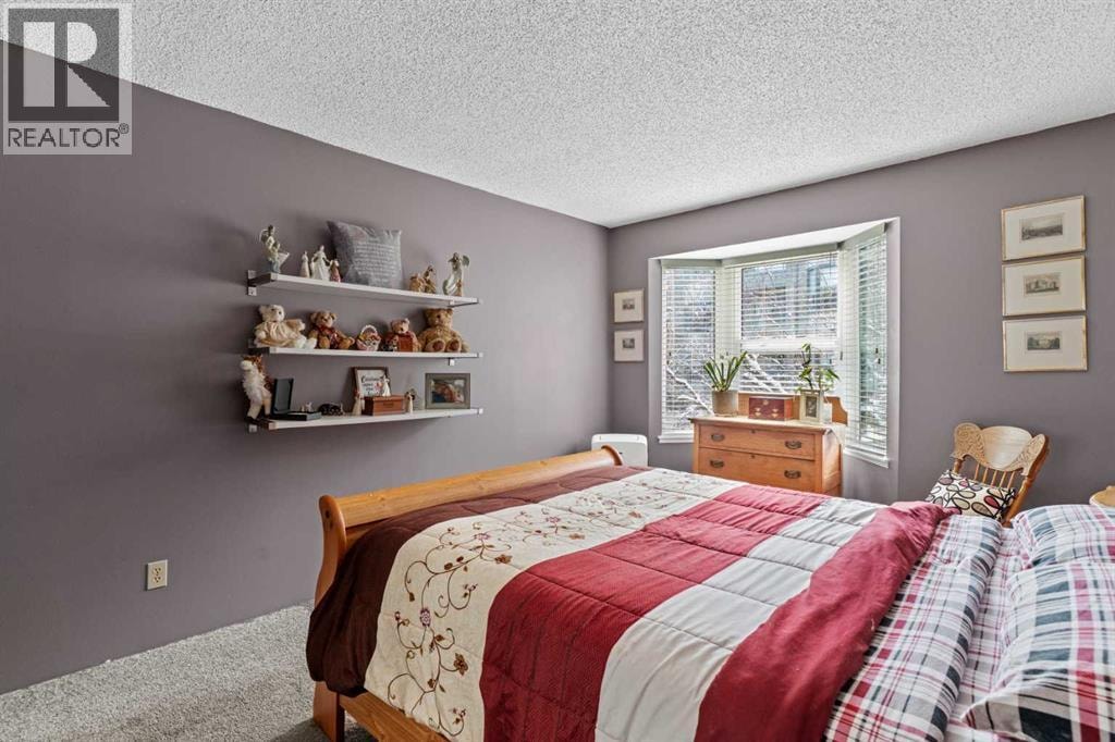 201, 3719C 49 Street NW — photo 22