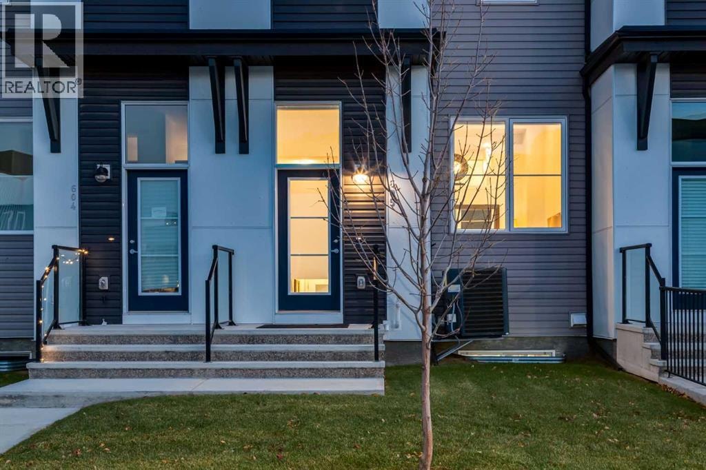 605, 474 SETON Circle SE — photo 2