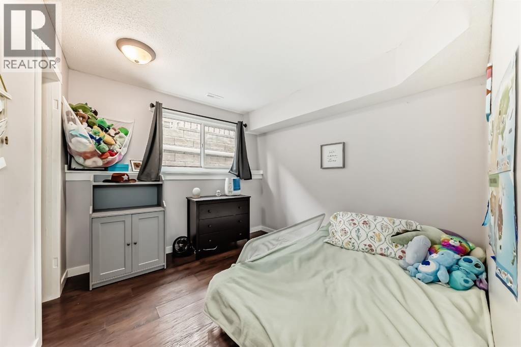 724D Raynard Crescent SE — photo 20