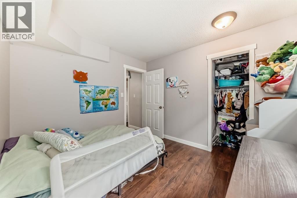 724D Raynard Crescent SE — photo 21