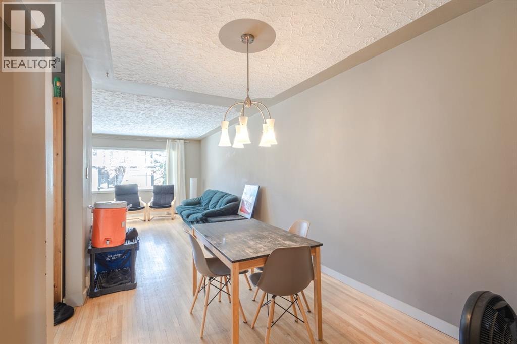 719 27 Avenue NW — photo 8