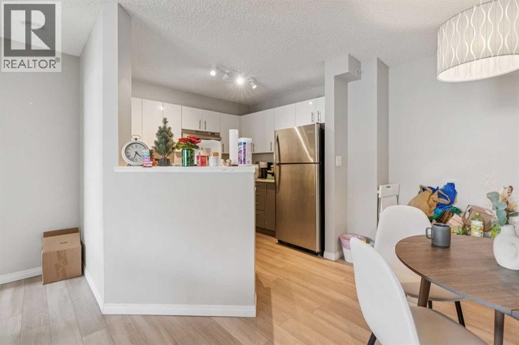 1408, 1111 6 Avenue SW — photo 10
