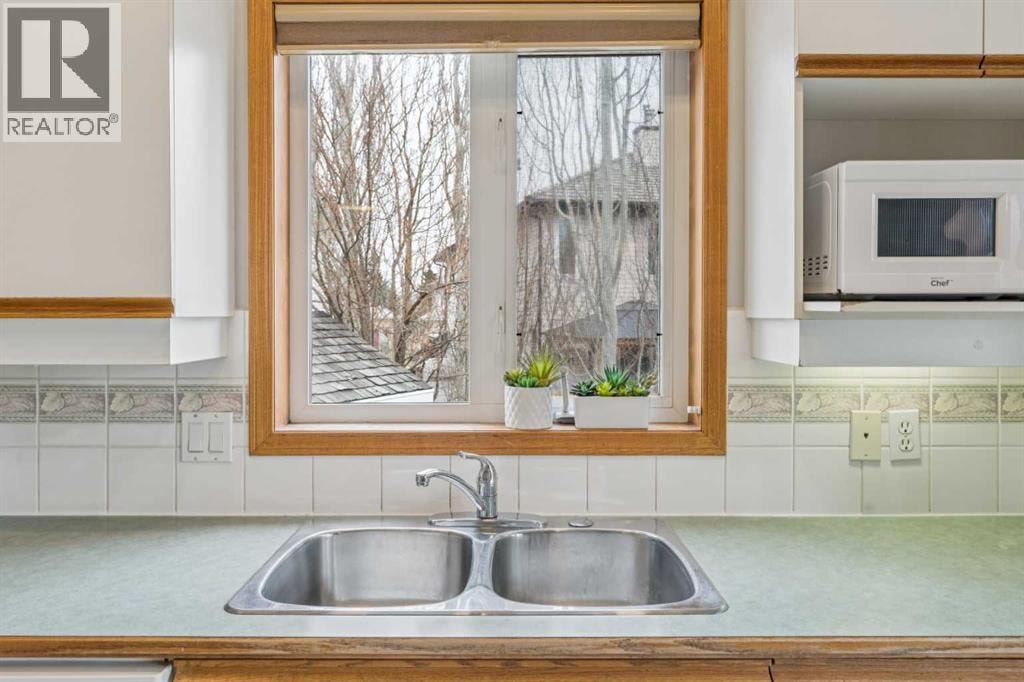 10 Bow Ridge Lane — photo 12