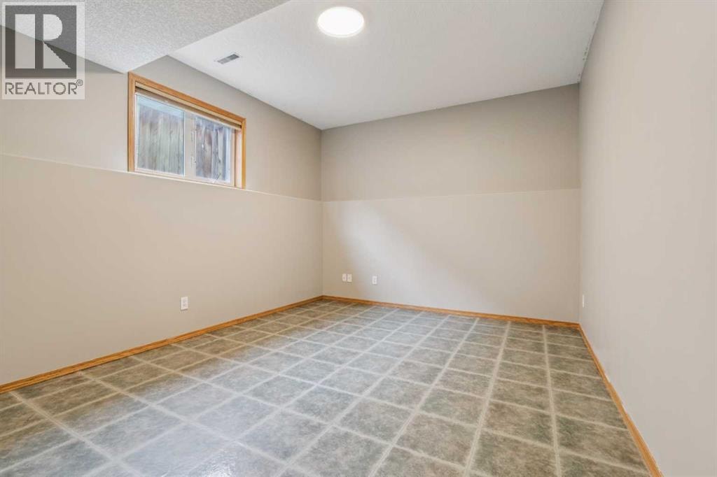 10 Bow Ridge Lane — photo 31