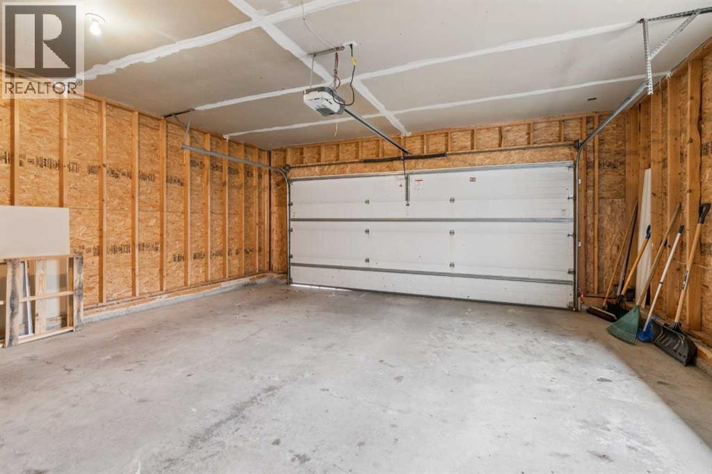 10 Bow Ridge Lane — photo 33