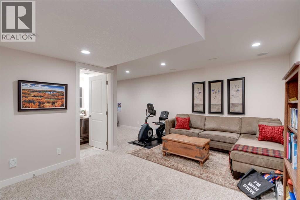 2, 309 15 Avenue NE — photo 18