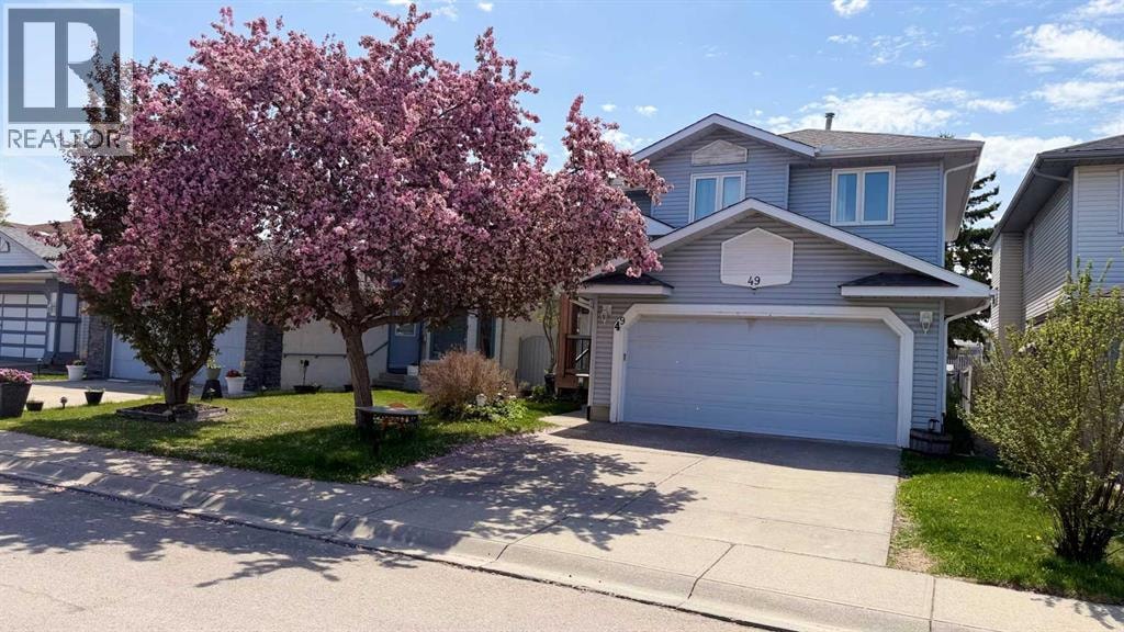 49 Applewood Court SE — photo 1