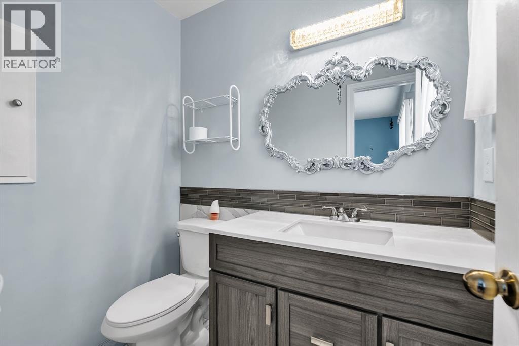 173 Margate Close NE — photo 8