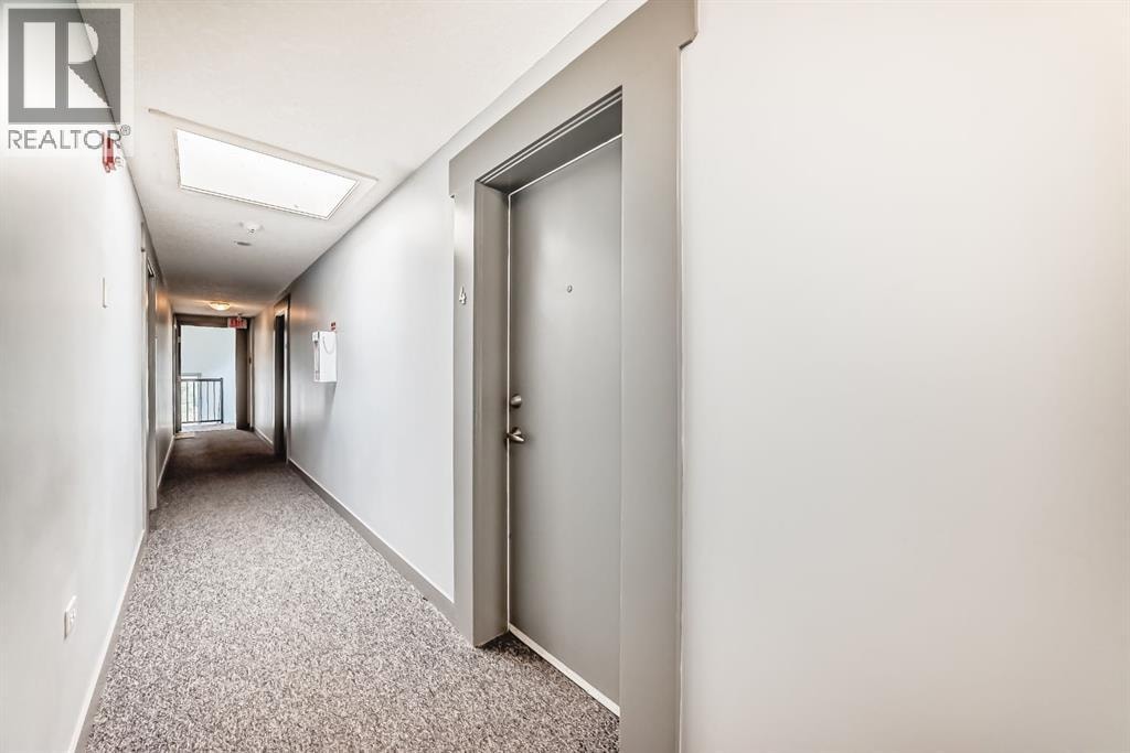 4, 2902 17 Avenue SW — photo 37
