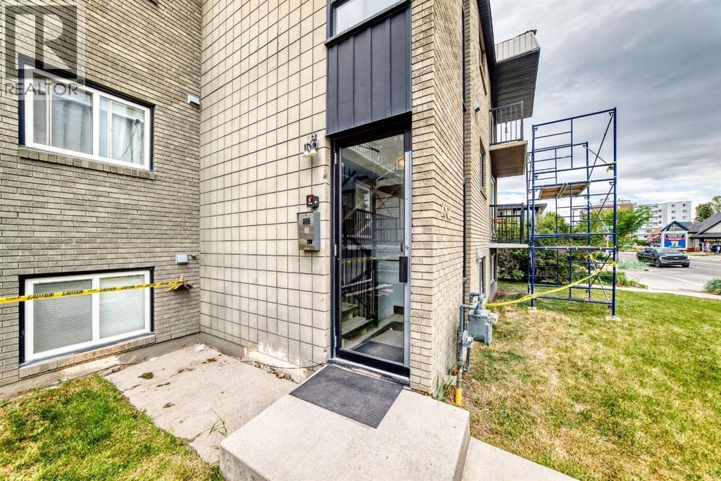 4, 2902 17 Avenue SW — photo 43