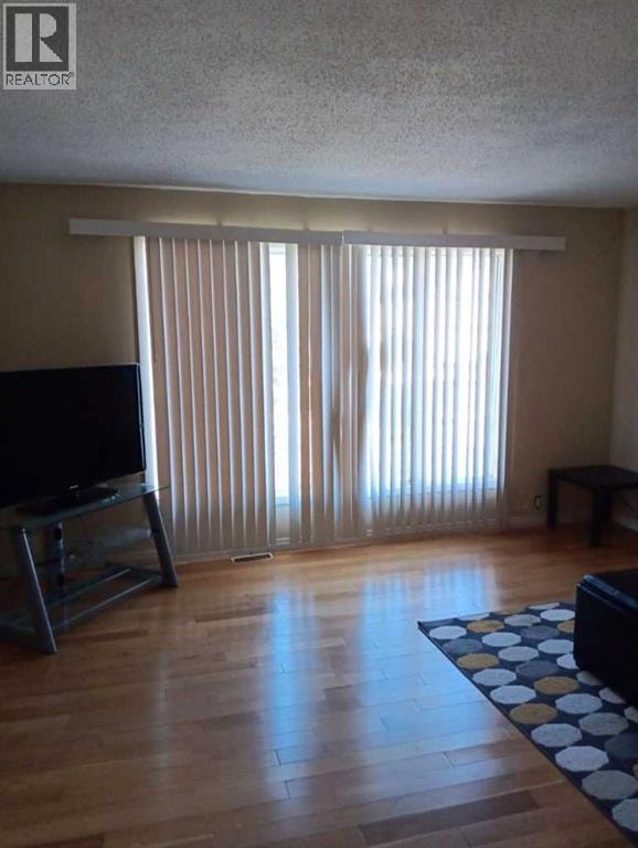 649 Pineland Road NE — photo 4