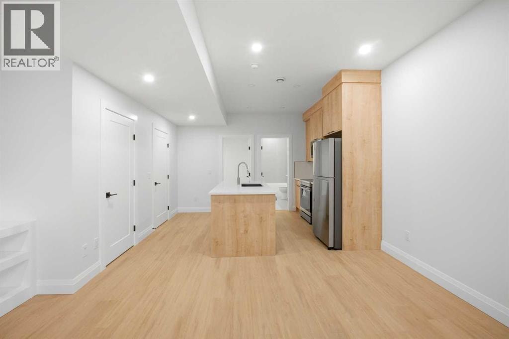 1529 18 Avenue NW — photo 47