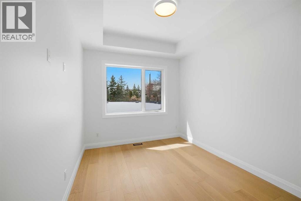 1529 18 Avenue NW — photo 43