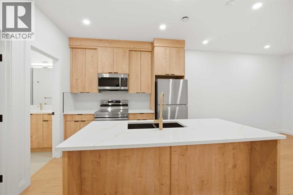 1529 18 Avenue NW — photo 48