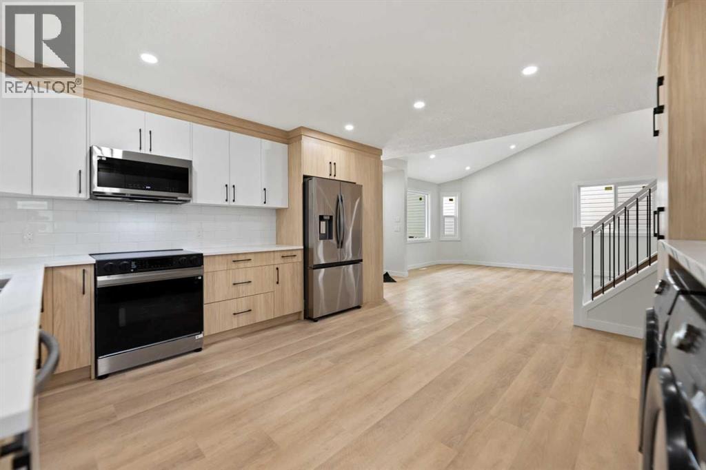 2031 24 Avenue NE — photo 9