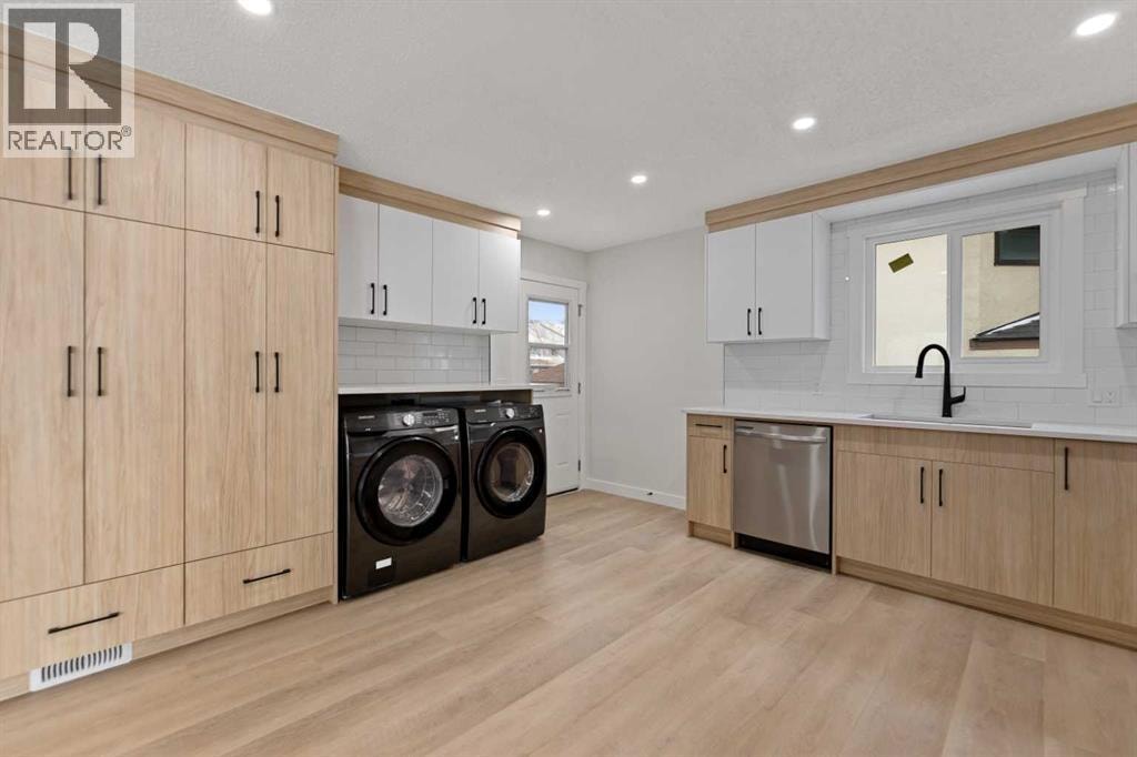 2031 24 Avenue NE — photo 8