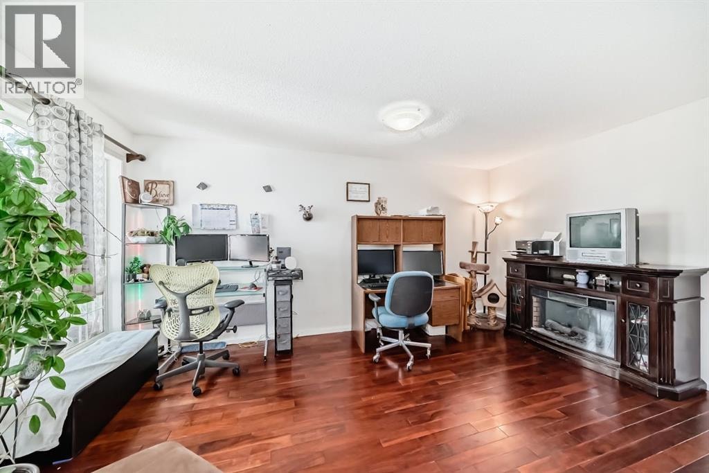 616 Mcculloch Crescent — photo 9