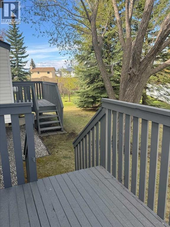402 Citadel Heights NW — photo 3
