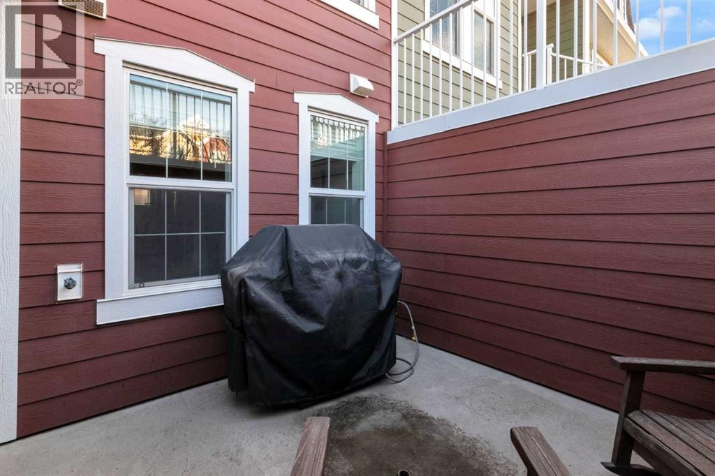 1503, 2400 Ravenswood View SE — photo 25