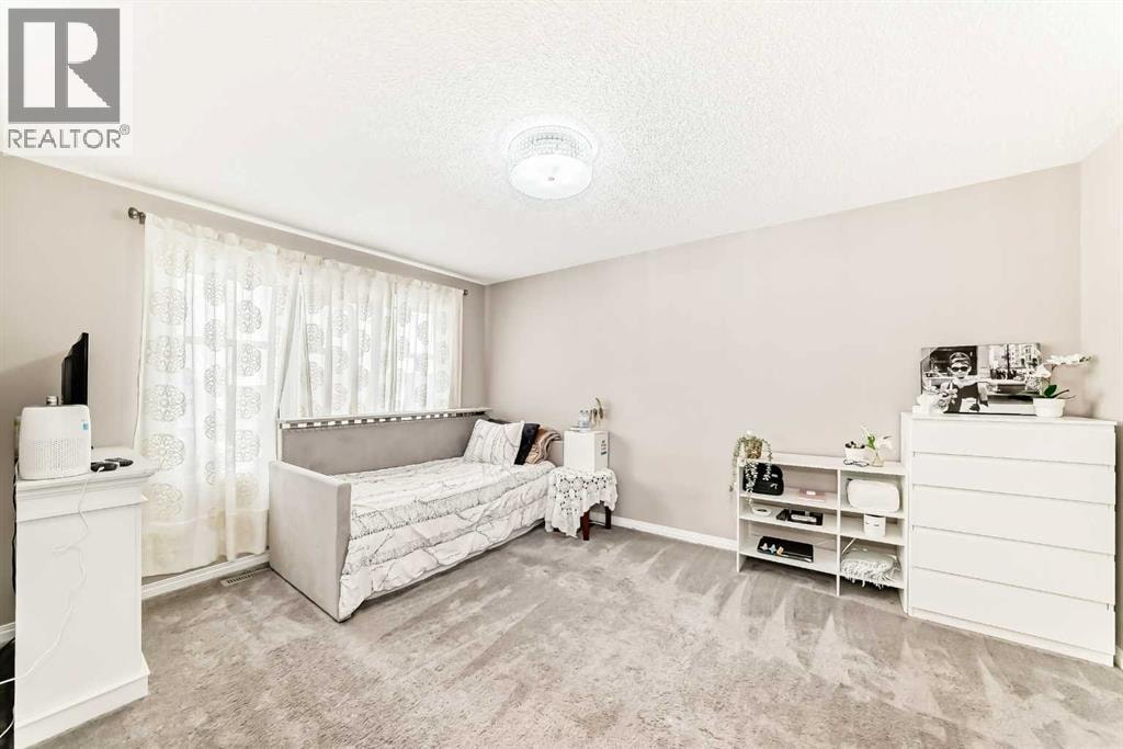 127 Windford Gardens SW — photo 17