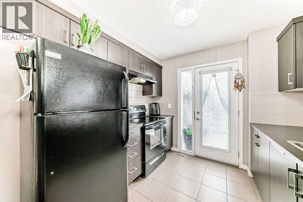 127 Windford Gardens SW — photo 11