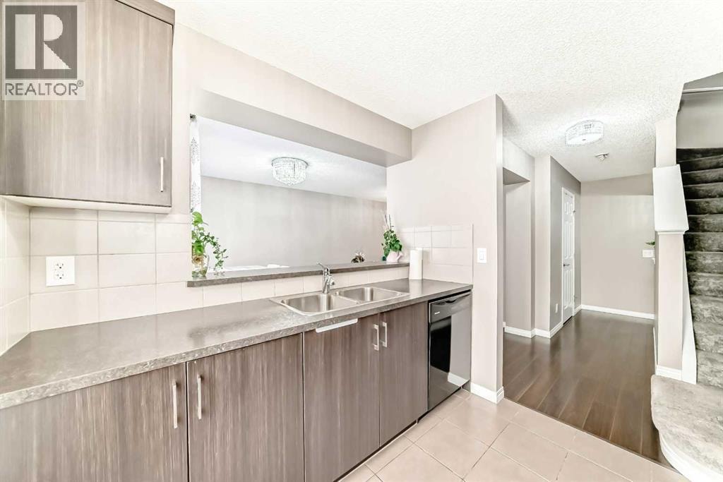 127 Windford Gardens SW — photo 14