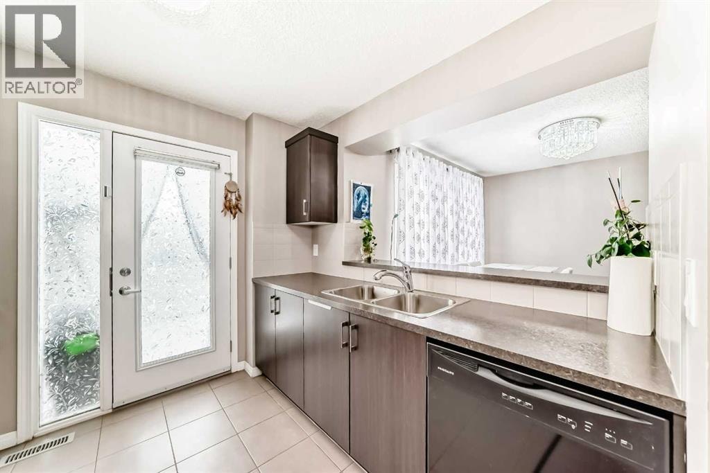 127 Windford Gardens SW — photo 12