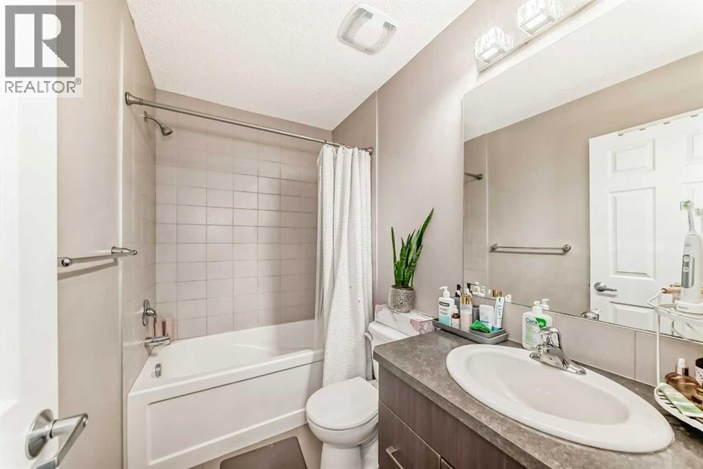 127 Windford Gardens SW — photo 23