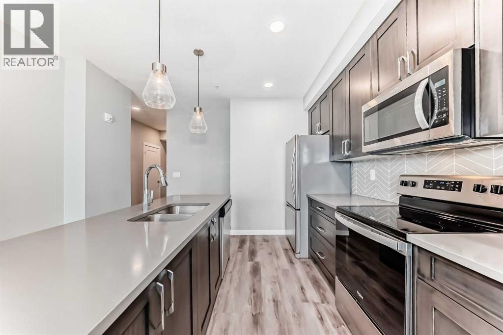 403, 200 Shawnee Square SW — photo 11