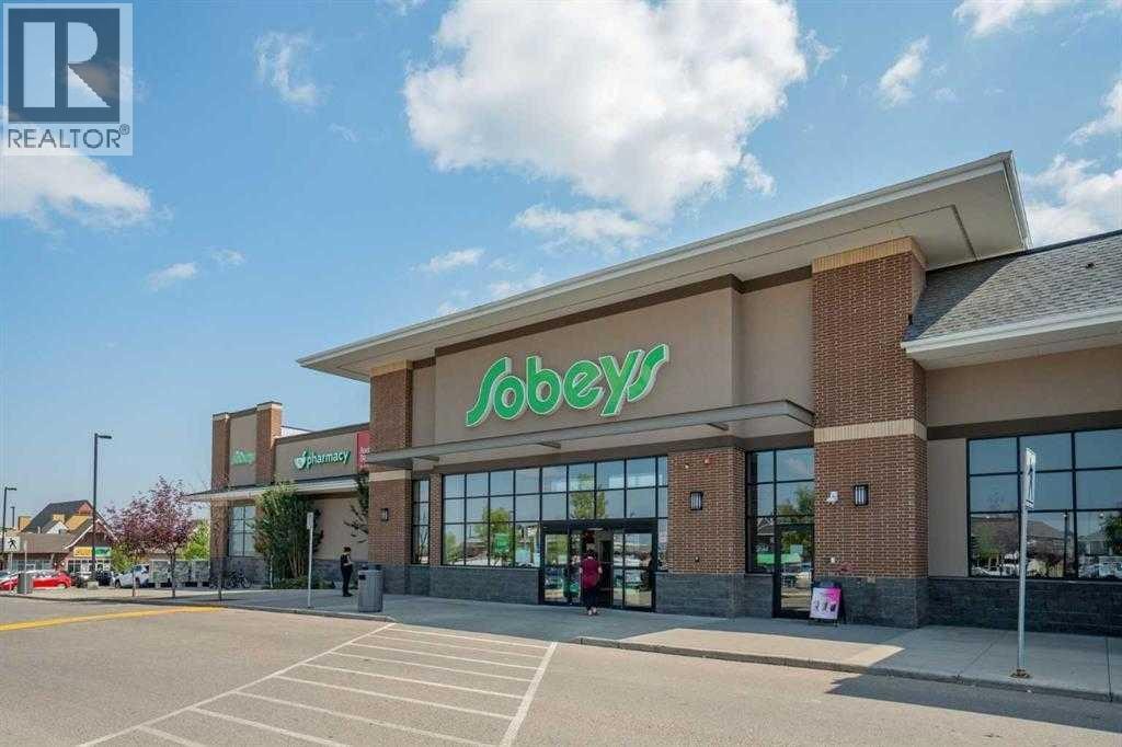 112, 30 Mahogany Mews SE — photo 28